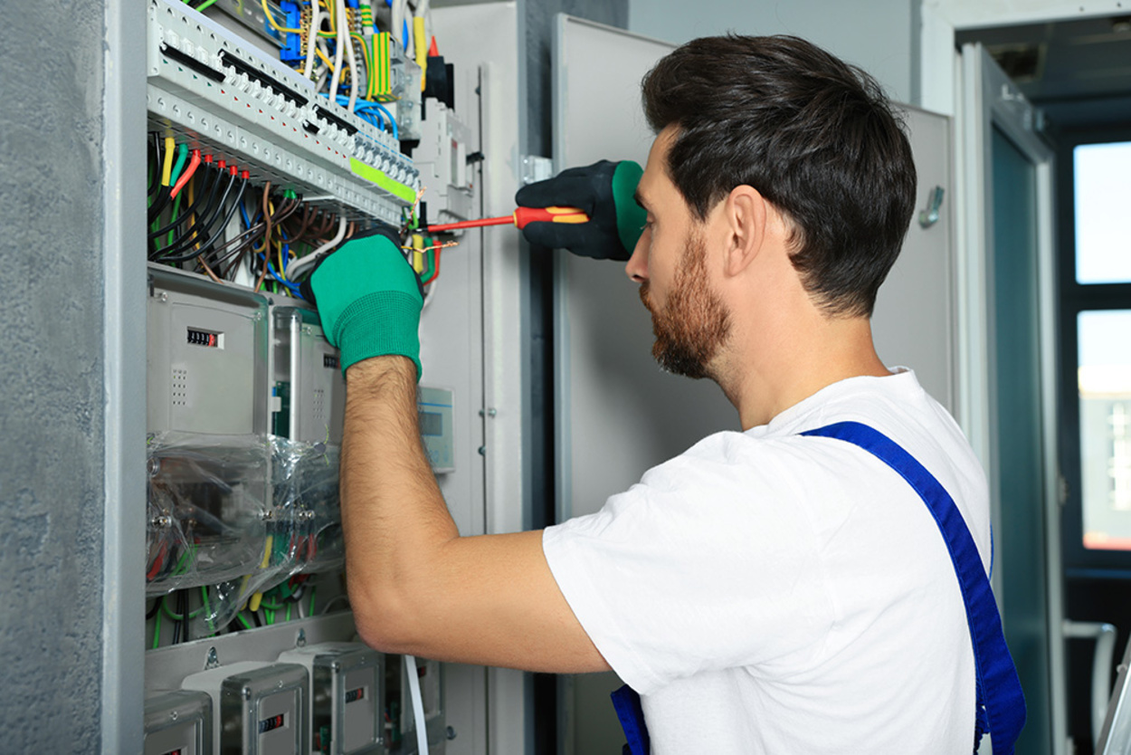 Nieder&shy;spannungs&shy;anlagen bei Norbert Brasse Elektro-Anlagen GmbH in Armsheim